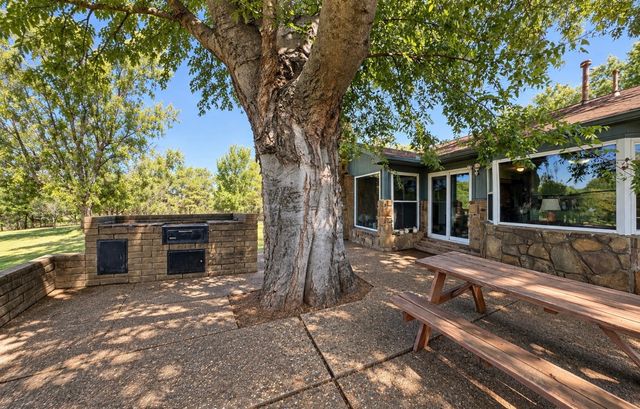1616 S 151st East Avenue, Tulsa, OK 74108