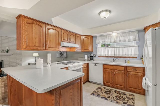 17512 Contesti Drive, Clinton Twp, MI 48035