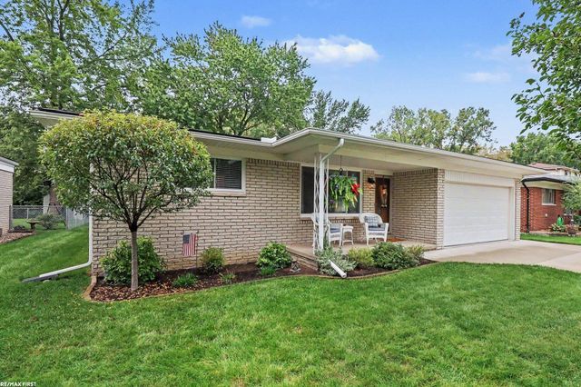 17512 Contesti Drive, Clinton Twp, MI 48035