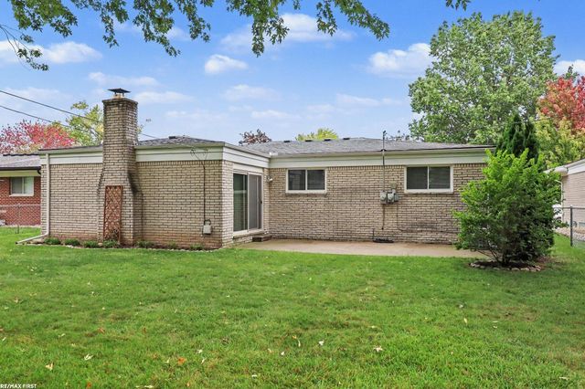 17512 Contesti Drive, Clinton Twp, MI 48035