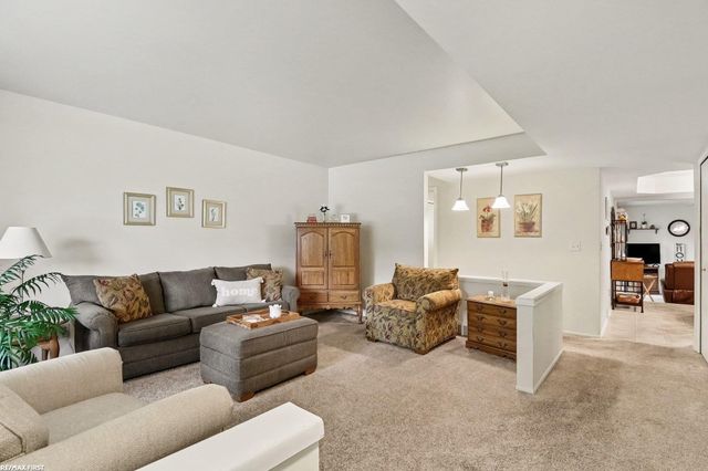 17512 Contesti Drive, Clinton Twp, MI 48035
