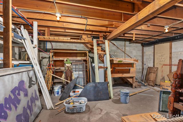 328 W Main Street, Ionia, MI 48846