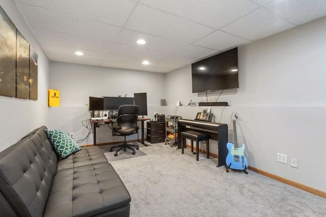 2636 101st Lane N, Brooklyn Park, MN 55444