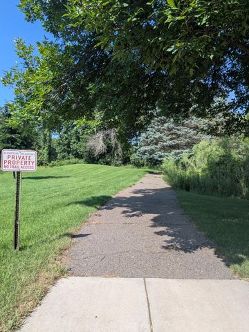 2636 101st Lane N, Brooklyn Park, MN 55444