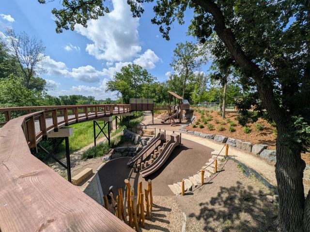 2636 101st Lane N, Brooklyn Park, MN 55444