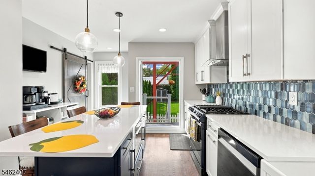 7 Vincent Pl, Hawthorne Boro, NJ 07506