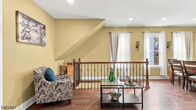 7 Vincent Pl, Hawthorne Boro, NJ 07506