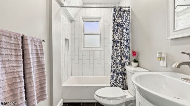 7 Vincent Pl, Hawthorne Boro, NJ 07506
