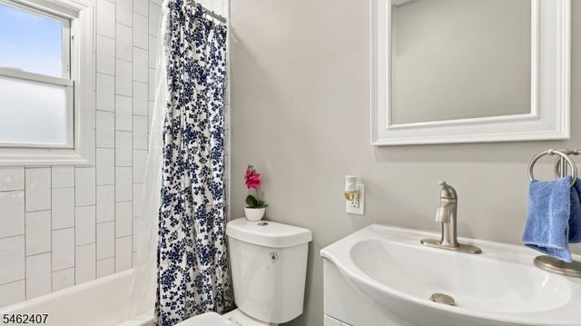 7 Vincent Pl, Hawthorne Boro, NJ 07506