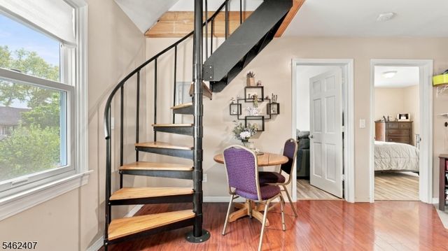 7 Vincent Pl, Hawthorne Boro, NJ 07506