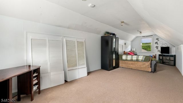 7 Vincent Pl, Hawthorne Boro, NJ 07506