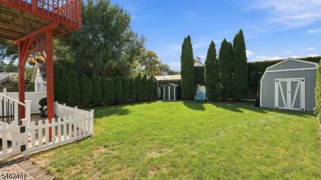 7 Vincent Pl, Hawthorne Boro, NJ 07506