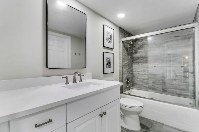 5400 N Ocean Drive, Riviera Beach, FL 33404