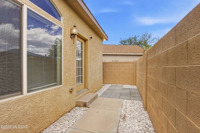 4247 E White Water, Tucson, AZ 85706