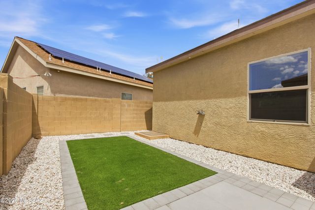 4247 E White Water, Tucson, AZ 85706