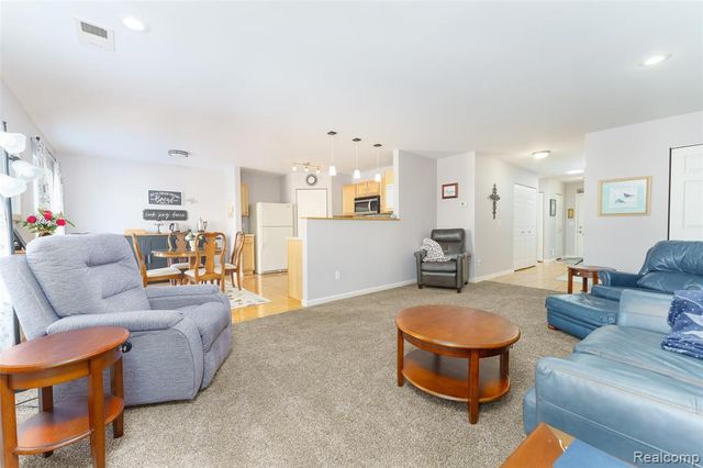 8580 Fox River Drive, Fowlerville, MI 48836