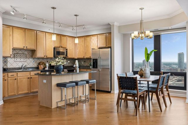 500 E Grant Street 2102, Minneapolis, MN 55404