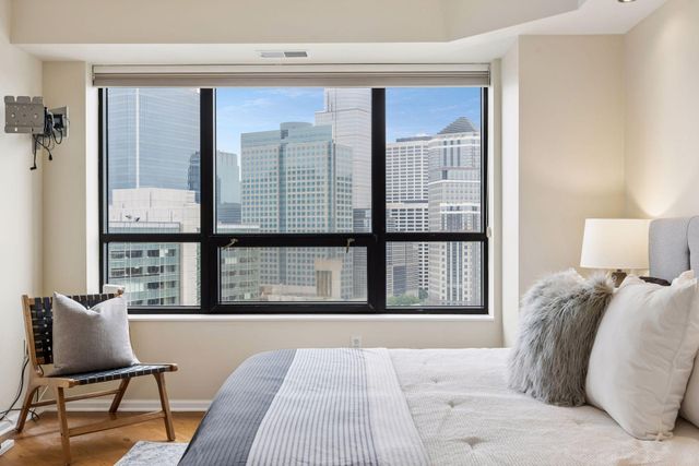 500 E Grant Street 2102, Minneapolis, MN 55404