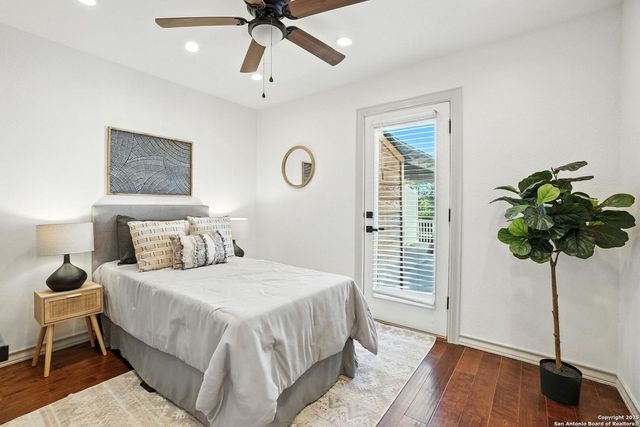 334 Karen Ln, San Antonio, TX 78209