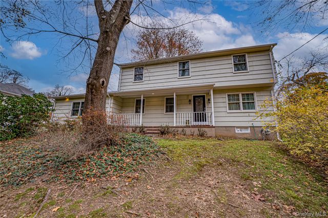 335 Landing Avenue, Smithtown, NY 11787