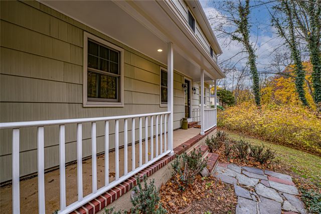 335 Landing Avenue, Smithtown, NY 11787