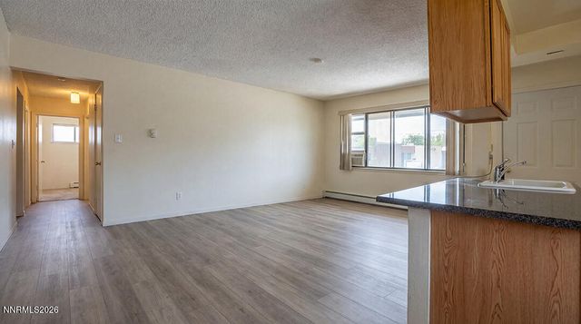 800 Jamaica Avenue APT 4, Reno, NV 89502