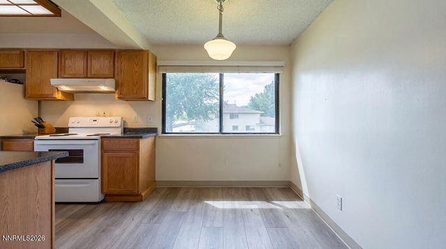 800 Jamaica Avenue APT 4, Reno, NV 89502