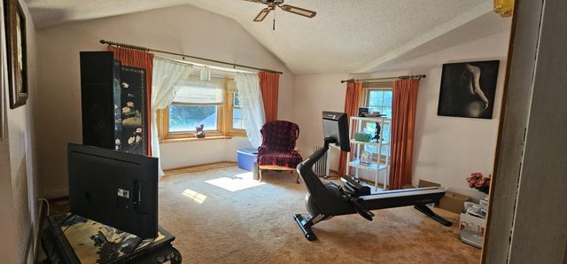 571 Century Avenue N, Maplewood, MN 55119