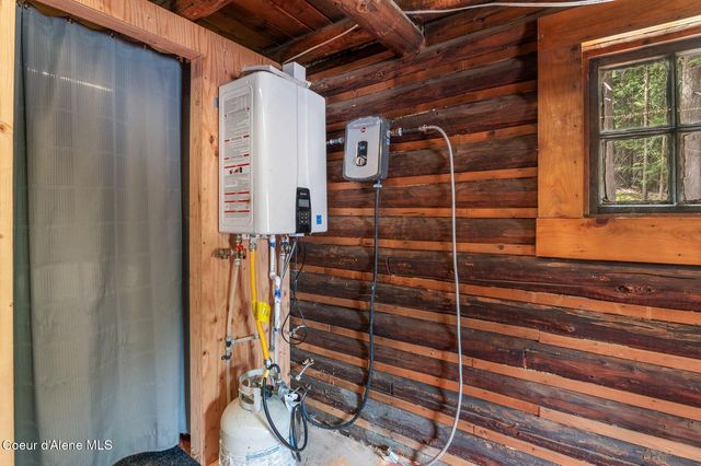 2955 Cabin Ridge Road, Spirit Lake, ID 83869