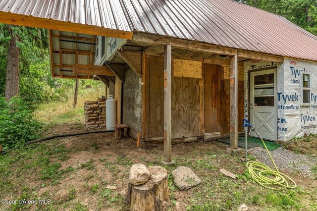 2955 Cabin Ridge Road, Spirit Lake, ID 83869