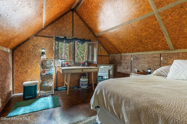 2955 Cabin Ridge Road, Spirit Lake, ID 83869