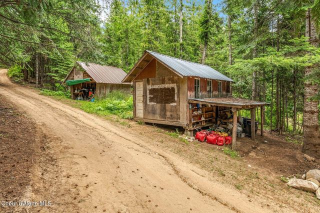 2955 Cabin Ridge Road, Spirit Lake, ID 83869
