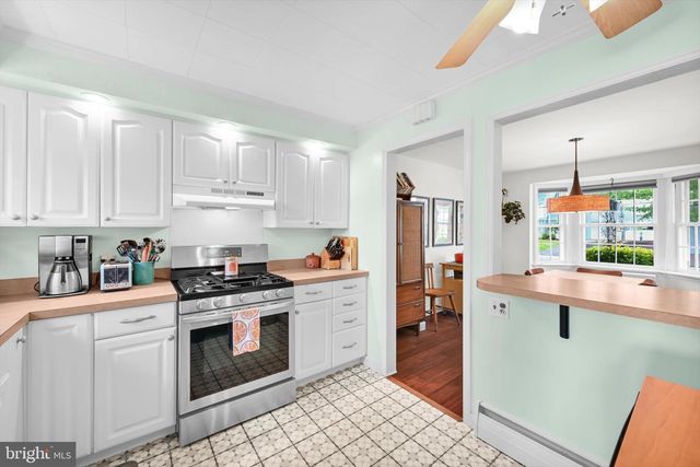 2420 FRANKLIN AVE, Secane, PA 19018