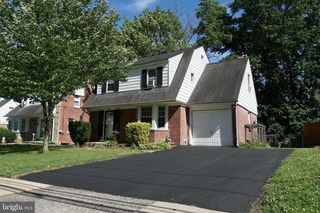 2420 FRANKLIN AVE, Secane, PA 19018