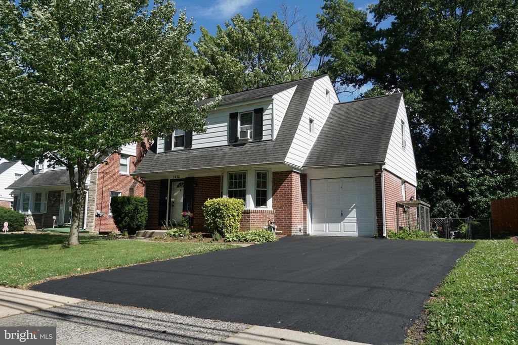 2420 FRANKLIN AVE, Secane, PA 19018