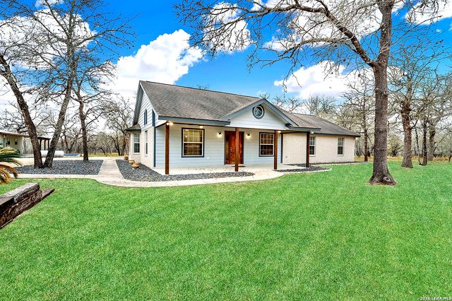 1026 Wild Flower, Floresville, TX 78114