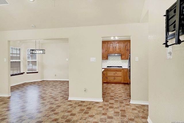 1026 Wild Flower, Floresville, TX 78114