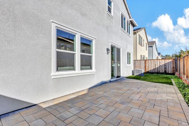 153 Frontier St, American Canyon, CA 94503