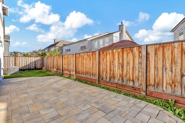 153 Frontier St, American Canyon, CA 94503