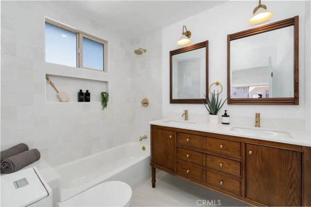 2947 S Hobart, Los Angeles, CA 90018