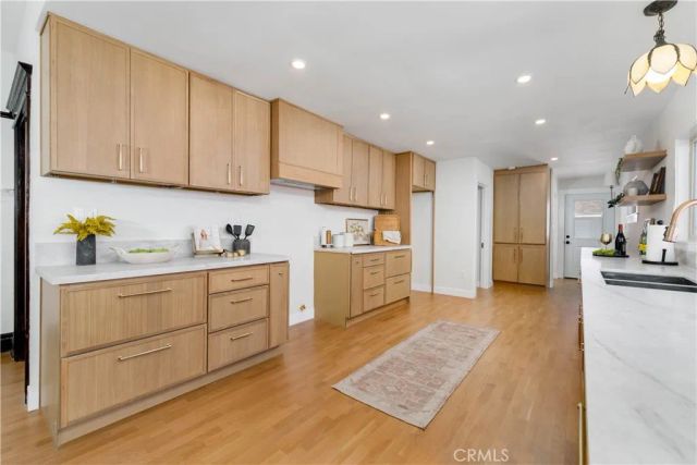 2947 S Hobart, Los Angeles, CA 90018