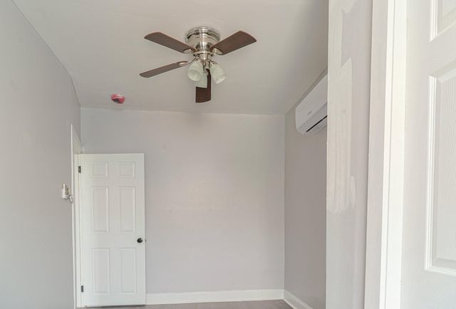 1542 S 57TH ST, Philadelphia, PA 19143