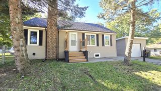 3242 Tenny Street, Lansing, MI 48910