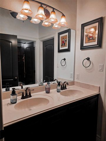 51 Red Maple Court, Lake Jackson, TX 77566