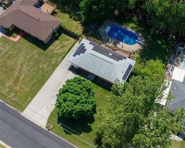 724 CAMELOT Way, Norcross, GA 30071