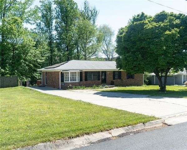 724 CAMELOT Way, Norcross, GA 30071