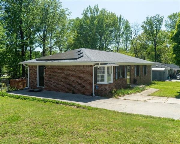 724 CAMELOT Way, Norcross, GA 30071