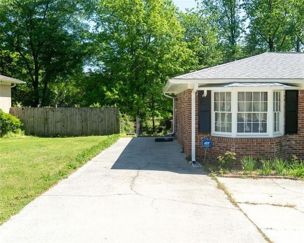 724 CAMELOT Way, Norcross, GA 30071