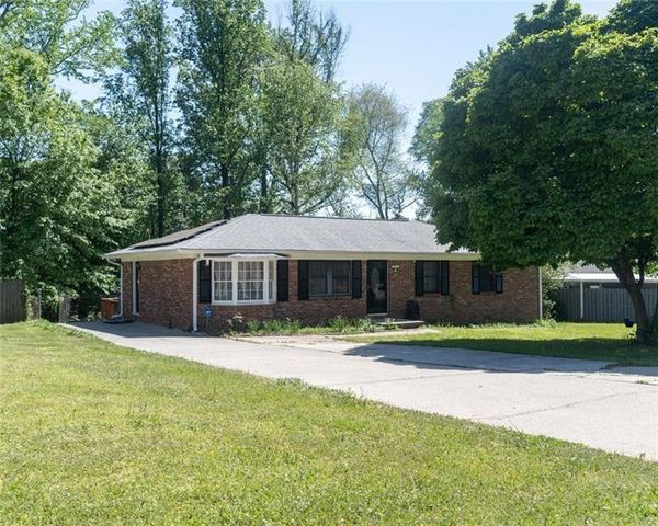 724 CAMELOT Way, Norcross, GA 30071