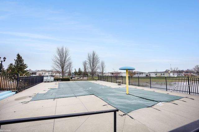 37330 Burrstone Lane, Lenox, MI 48048